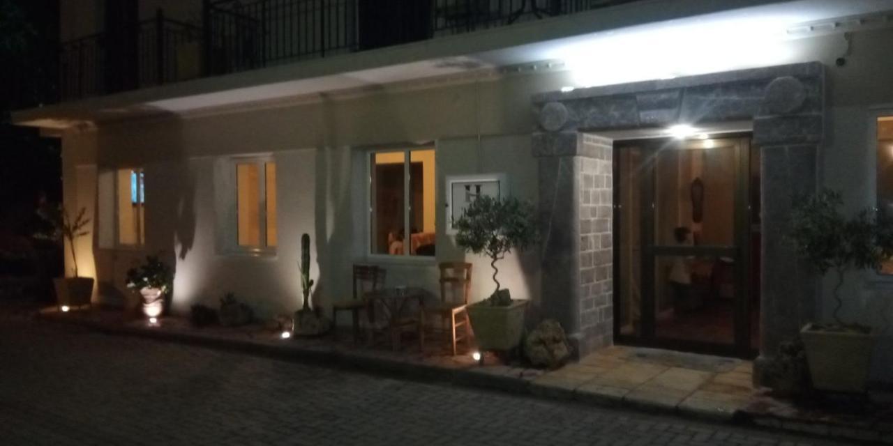 Hotel Διεθνές 자하로 외부 사진