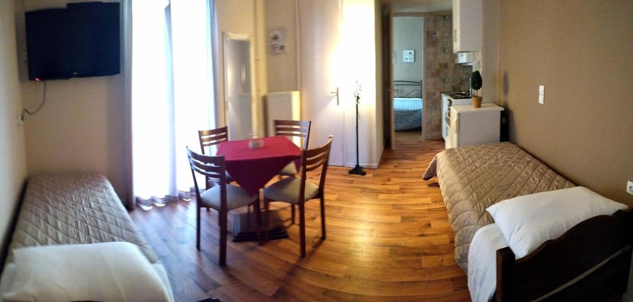 Hotel Διεθνές 자하로 외부 사진