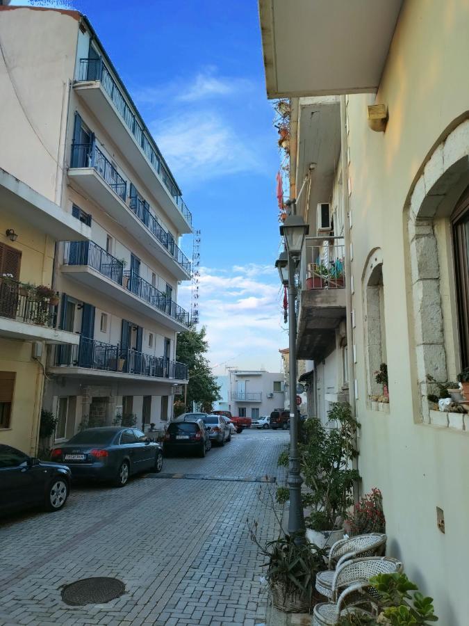 Hotel Διεθνές 자하로 외부 사진