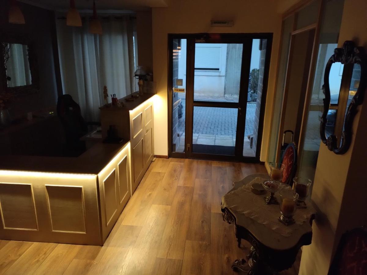 Hotel Διεθνές 자하로 외부 사진