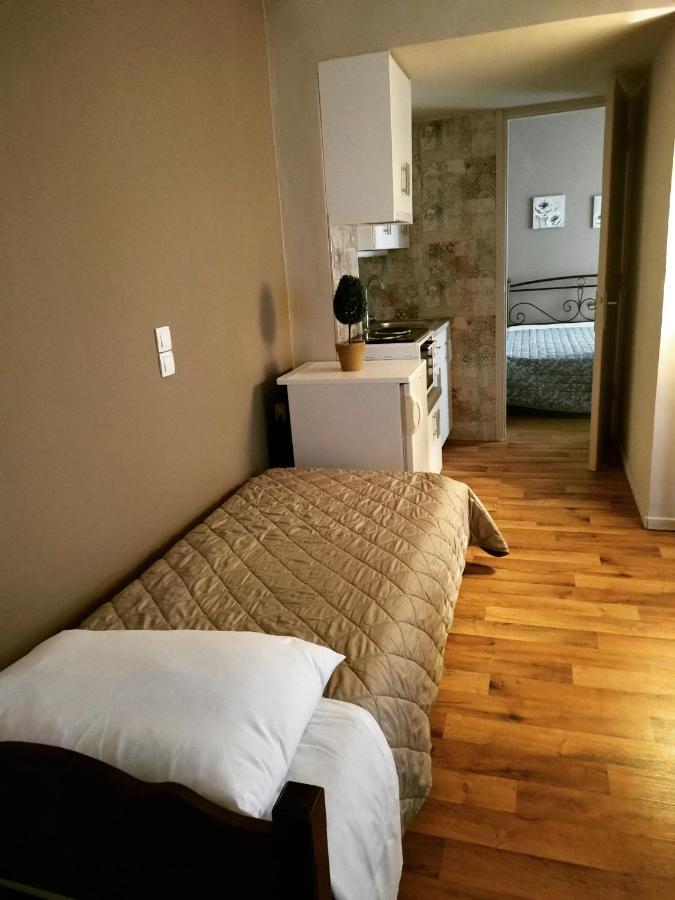 Hotel Διεθνές 자하로 외부 사진